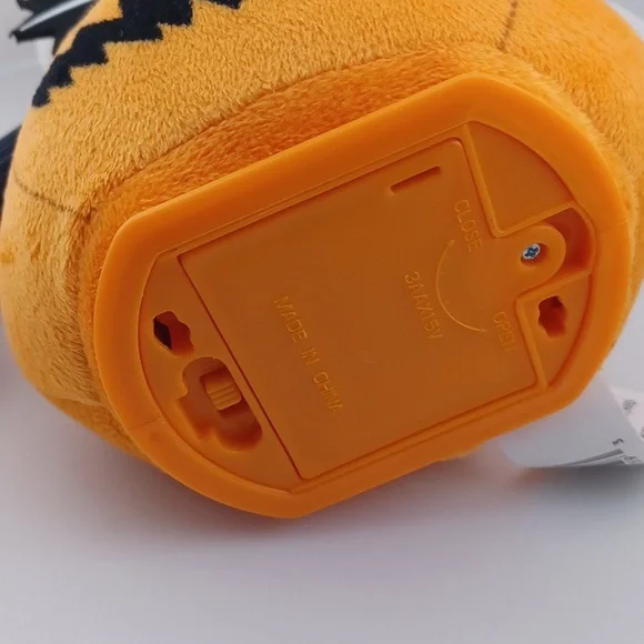 Disney Halloween Jack Skellington Musical Animated Plushie in a Jack O' Lantern - Picture 4 of 6